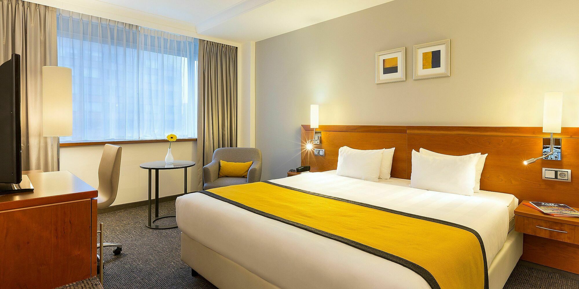 Holiday Inn Amsterdam Rum bild